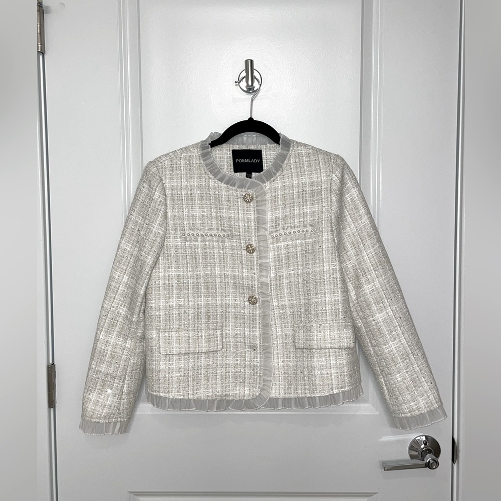Elegant Tweed Jacket with lace collar